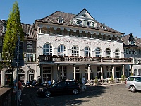 005 Die Margarethenhöhe - eine soziale Großtat der Familie Krupp, heute beliebtes Ausflugsziel und Wohngegend.