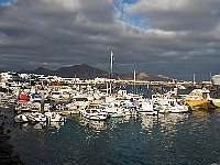 033-Playa Blanca - Hafen  Der Fährhafen von Playa Blanca.