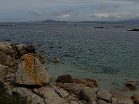 180  Fels- und Sandstrand wechseln sich ab.