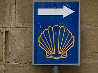 006  Die Stadt ist ein bedeutender Punkt für die Pilger, die den Jakobsweg nach Santiago de Compostela fortsetzen.